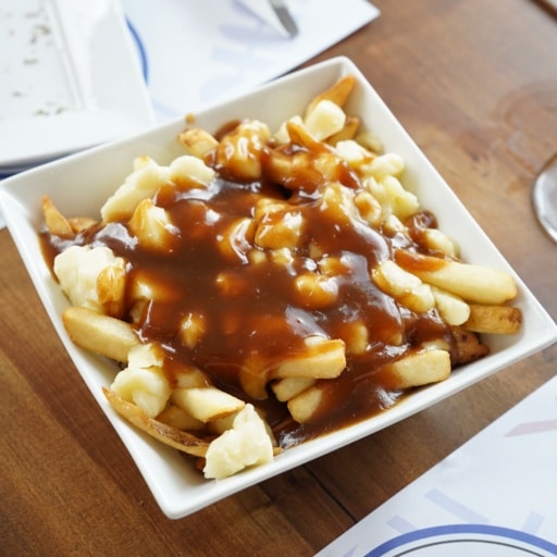 LES POUTINES