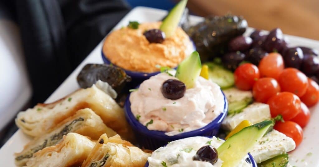 Ce qui rend la cuisine méditerranéenne parfaite pour les menus saisonniers