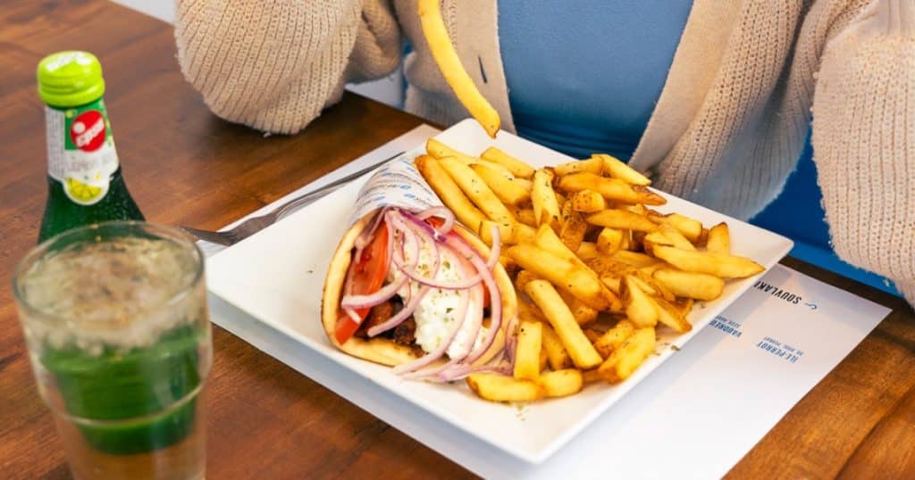 Which Flavor Goes with Which Greek Plate? 
