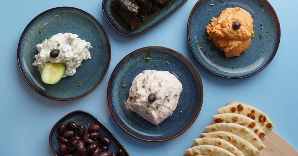 3 Mistakes to Avoid When Ordering Greek Food If You Are On A Diet